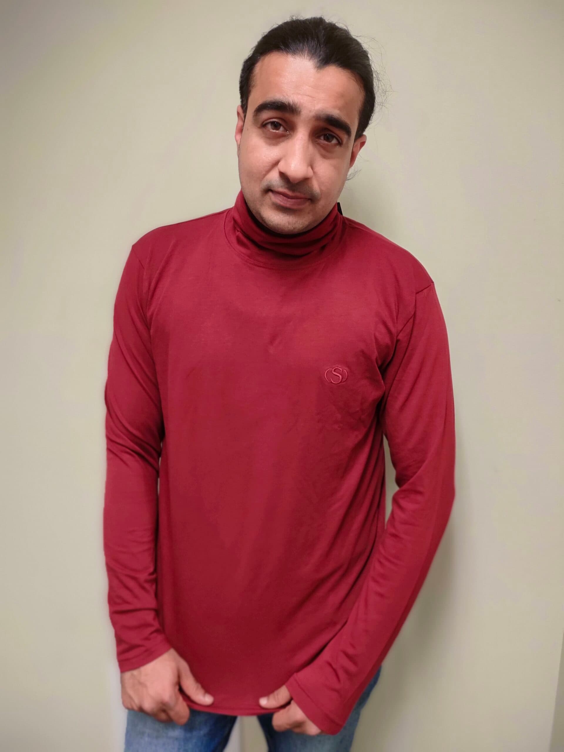 Turtle neck t-shirt Maroon